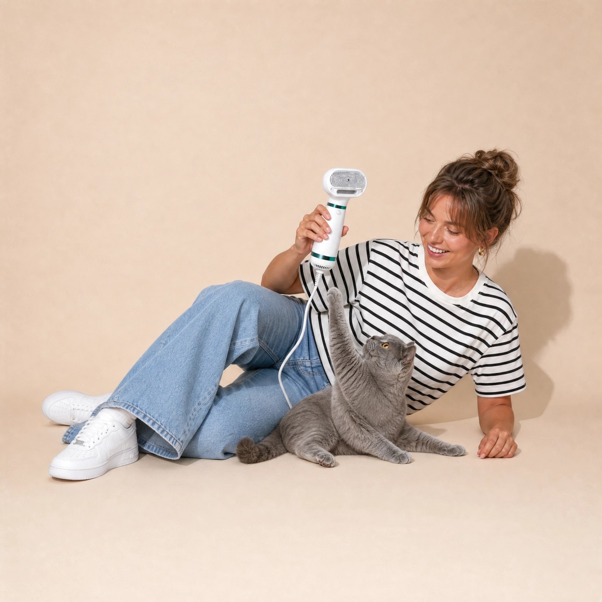2-in-1 Pet Blow Dryer and Comb for Grooming