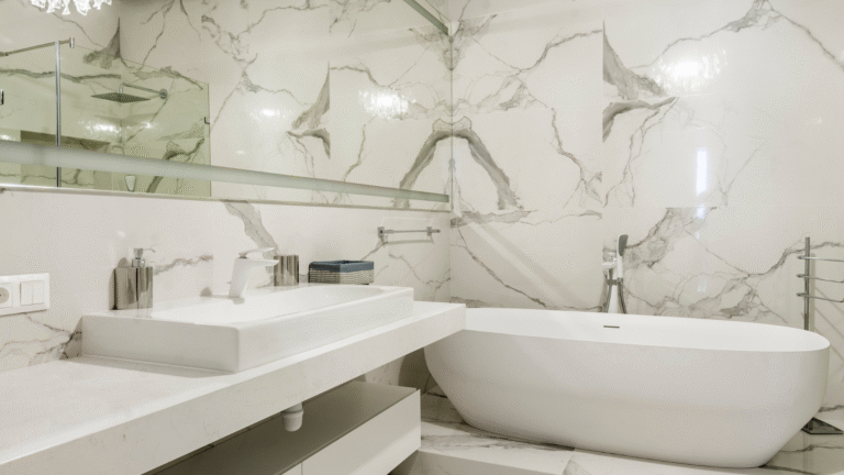 12 Elegant French Bathroom Ideas That Will Make You Swoon