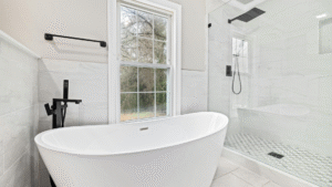 Read more about the article Stunning Master Bathroom Tub Ideas That Redefine Relaxation