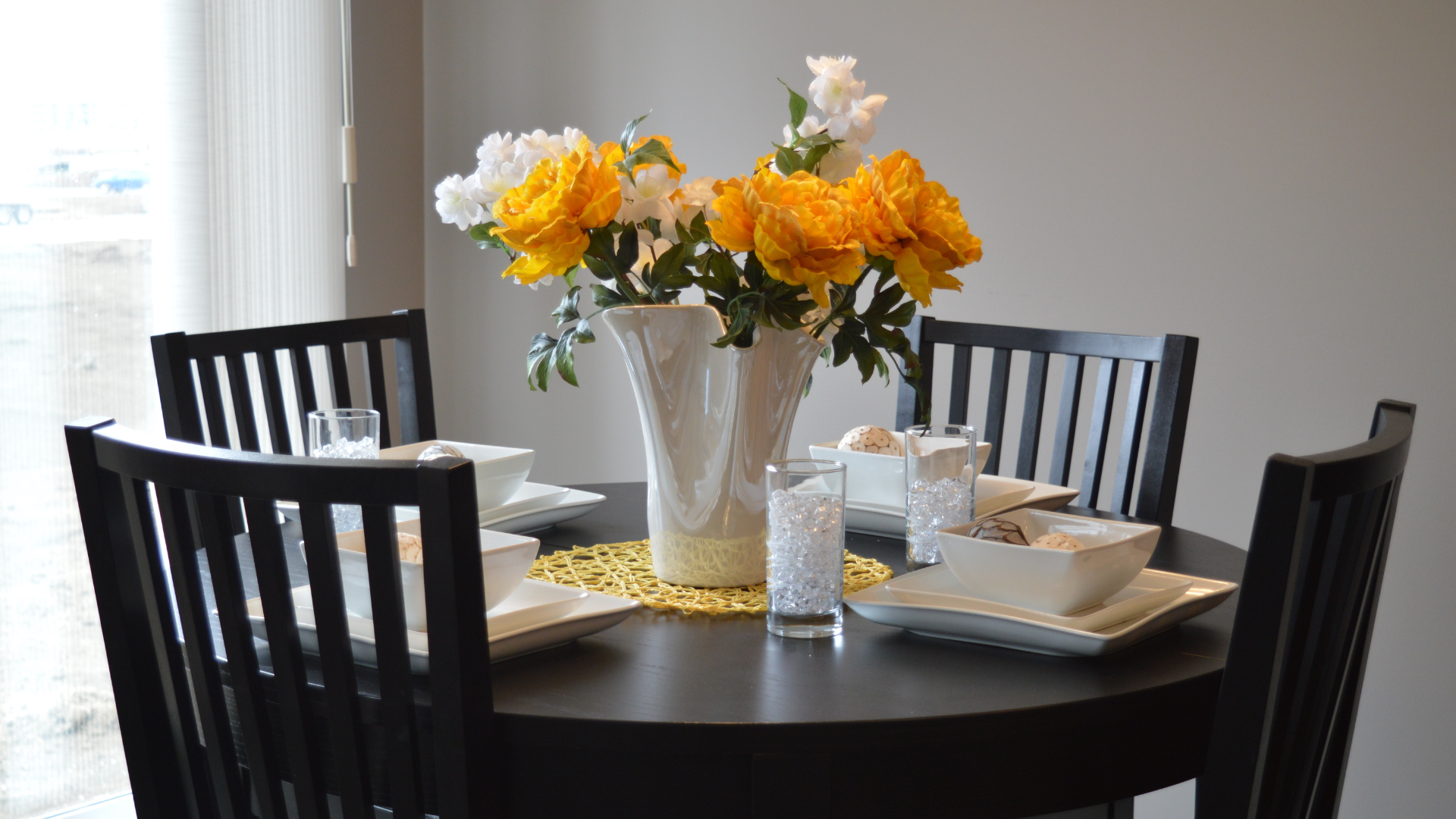 Read more about the article Brilliant Dining Room Table Refinishing Ideas That Transform Your Space