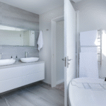 10 Idées de Salle de Bain Italienne Blanche Alliant Beauté et Fonctionnalité