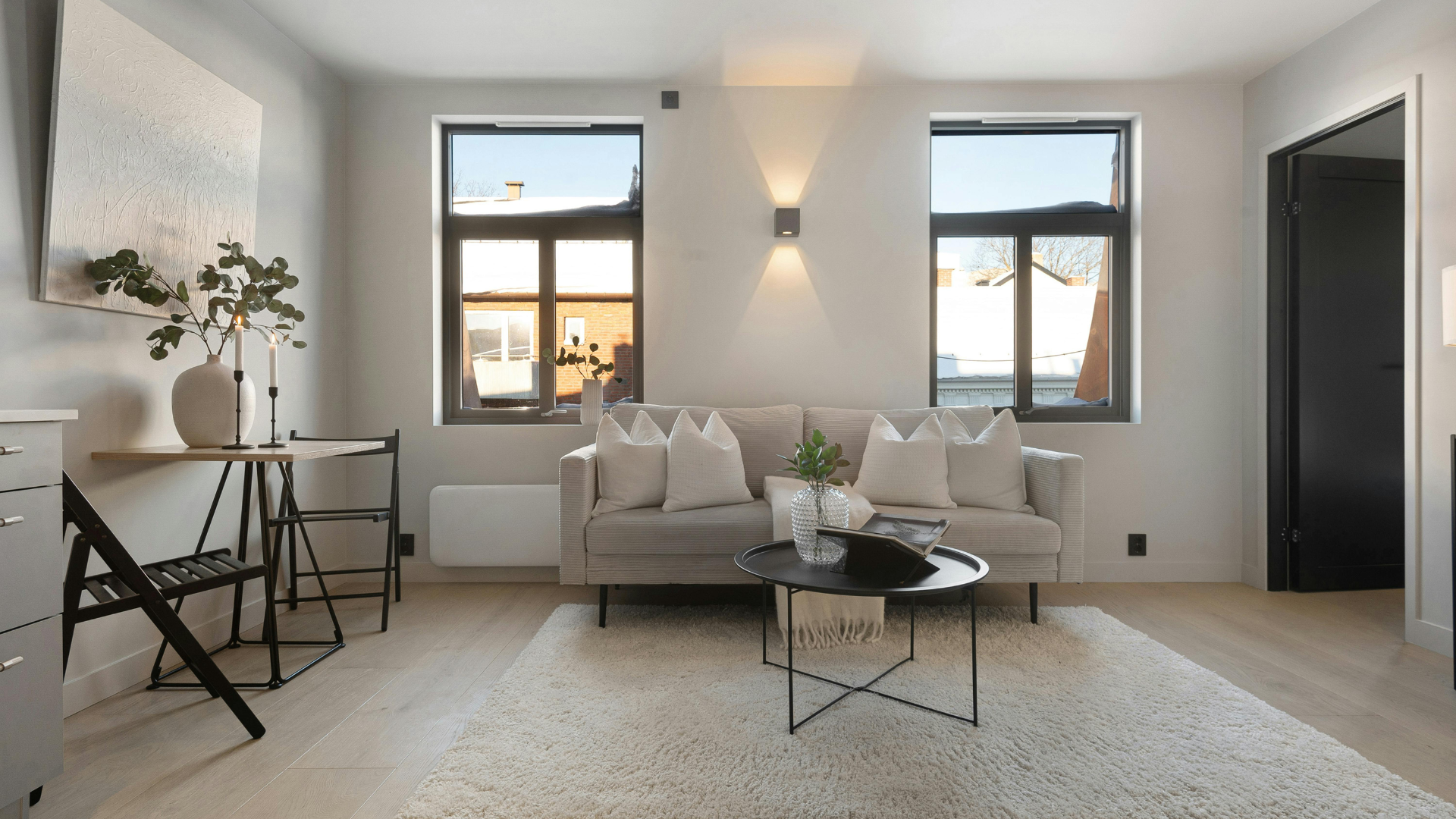 Read more about the article 10 Idées Tendance de Décoration de Salon Alliant Style, Chaleur et Fonctionnalité
